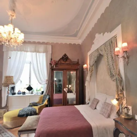 Castelnau Vendégház *