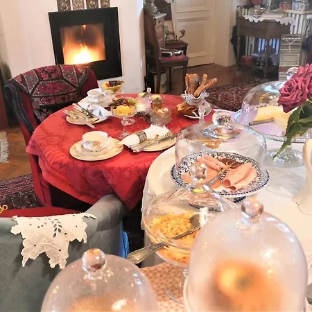 Castelnau Guest house *